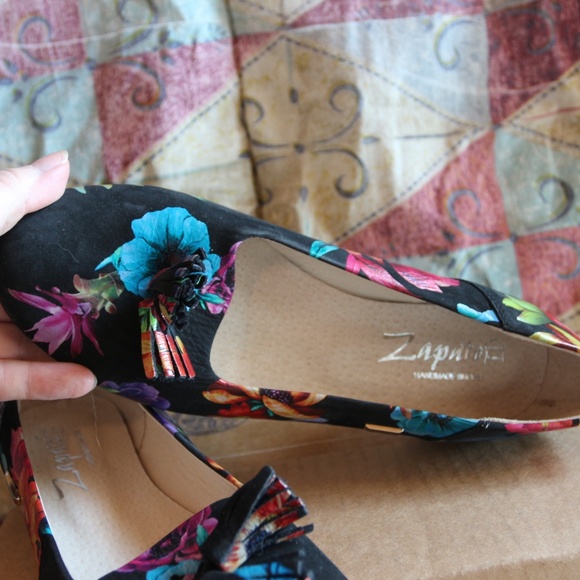 Black/floral Zapato flats - Size 40 - Picture 8 of 10